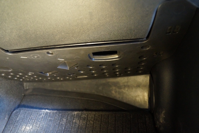 Сборка салона Мерседес